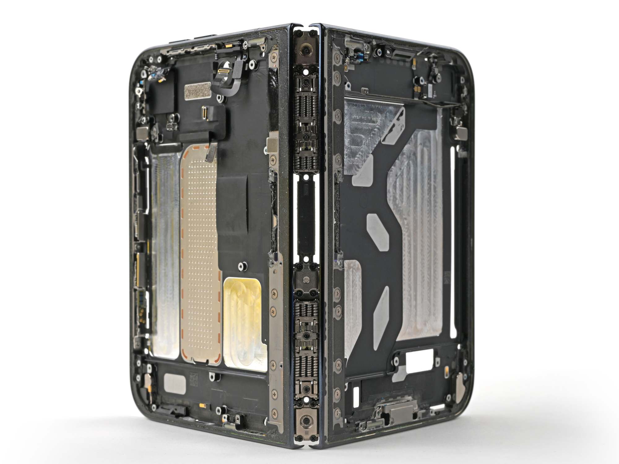 清理了 iPhone Duo 外壳