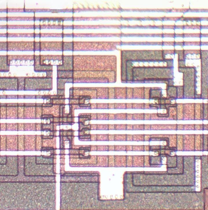 同样的 CMOS 开关，显示金属层。