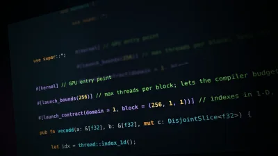 深色终端里放大的 Rust kernel 代码截图，展示